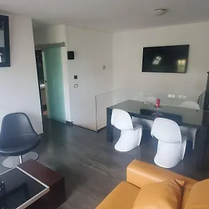 Stylish In Apartamento